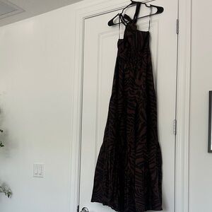 Elegant Black and Brown Patterned Dress